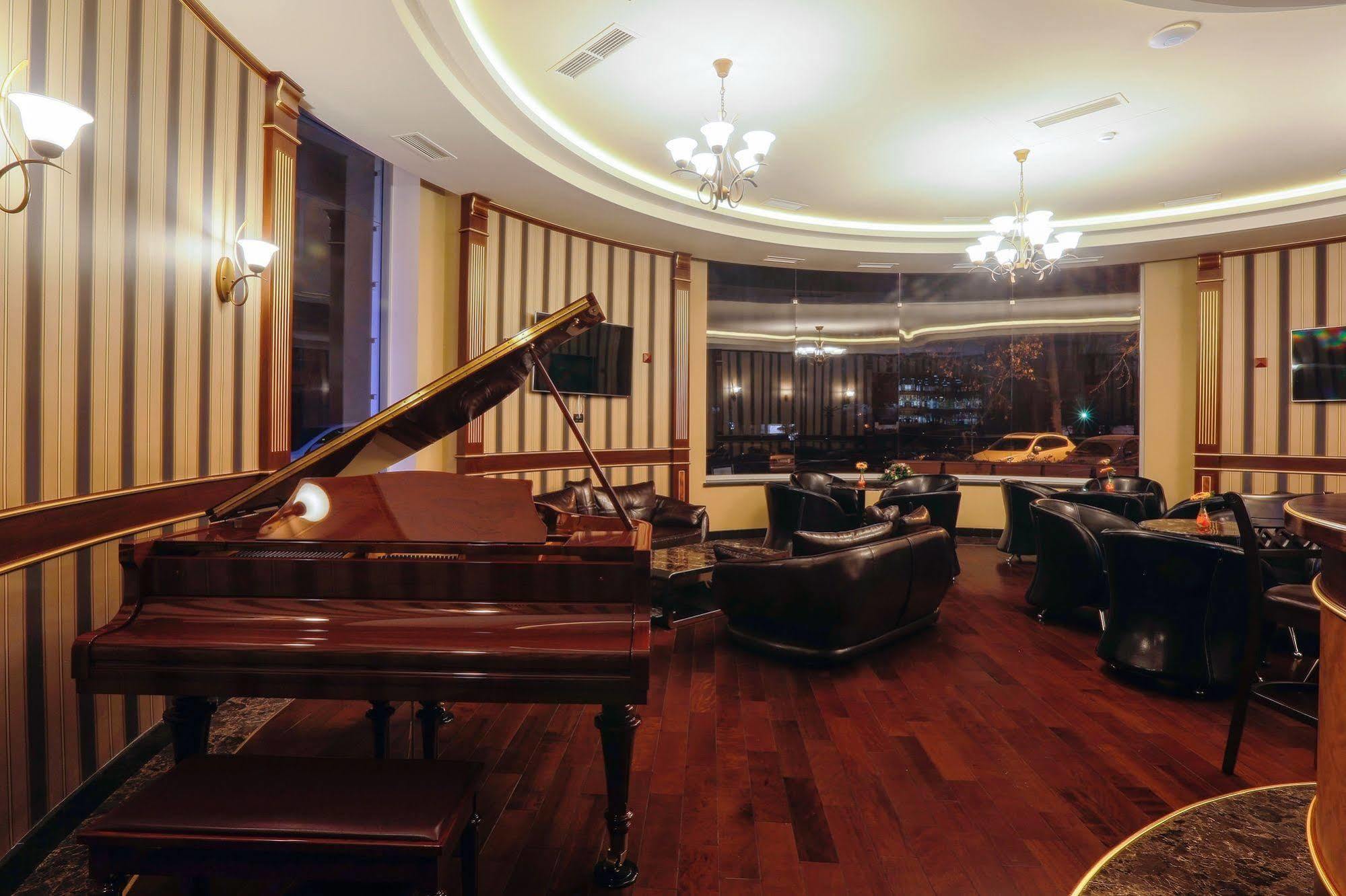 Diamond Hotel Erywań Zewnętrze zdjęcie